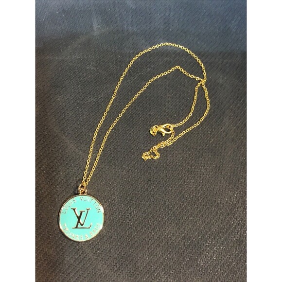 Unbranded Gold Tone Fashion Trunks & Bags Charm w/ 18” Gold Tone Necklace L-V - Picture 6 of 6